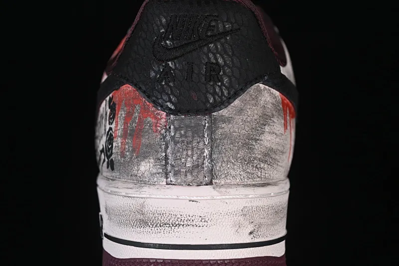 All categories Nk Air Force 1 Air Force series Nk Air Force 1 Low Air Force low-top Nike Air Force 1'07 Low Hand-painted graffiti Gothic bloodstains Air Force 1 low-top casual sneakers XL2132-888